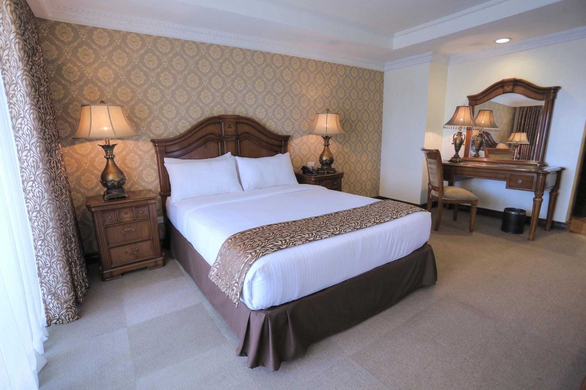 Villa Caceres Hotel Нага Екстер'єр фото