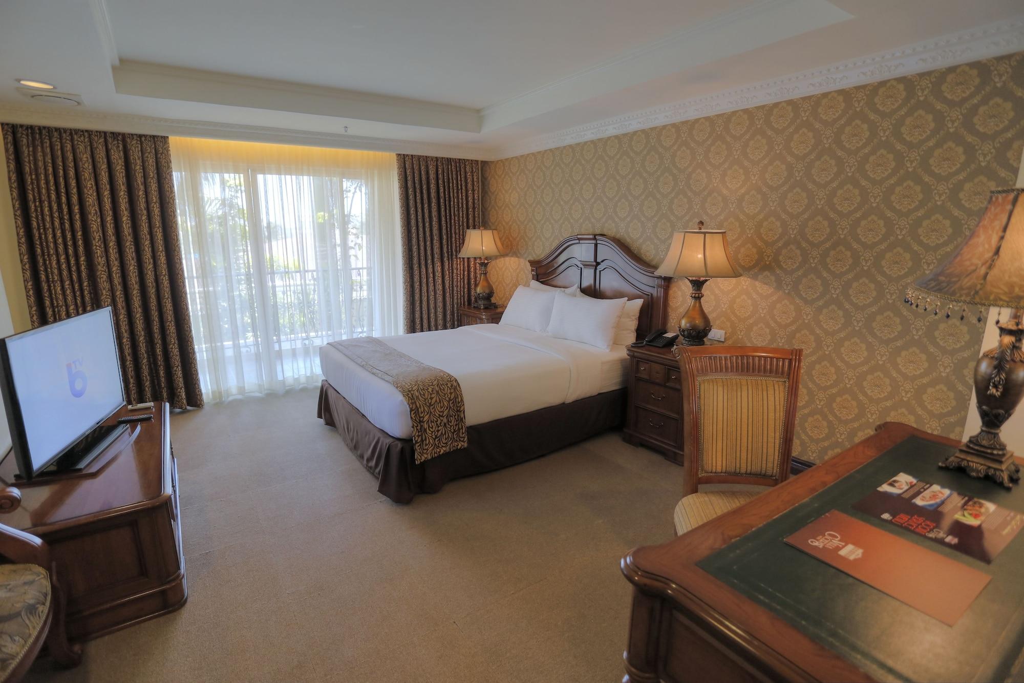 Villa Caceres Hotel Нага Екстер'єр фото