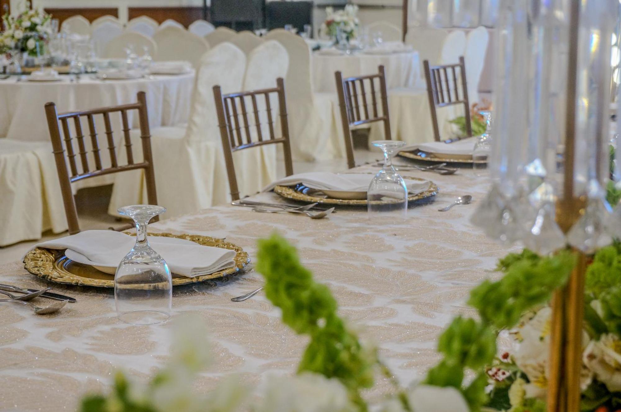 Villa Caceres Hotel Нага Екстер'єр фото