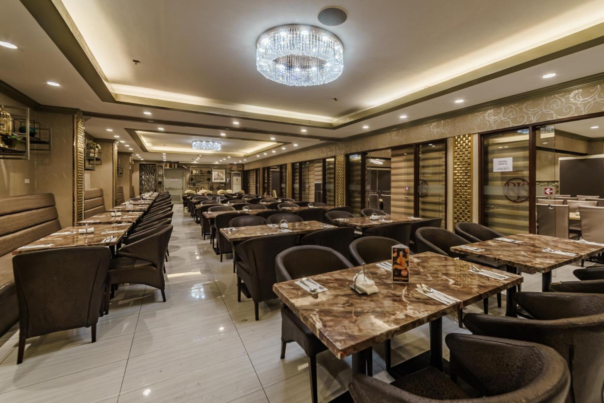 Villa Caceres Hotel Нага Екстер'єр фото