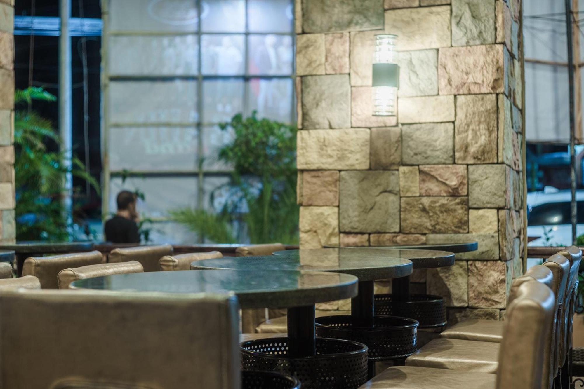 Villa Caceres Hotel Нага Екстер'єр фото