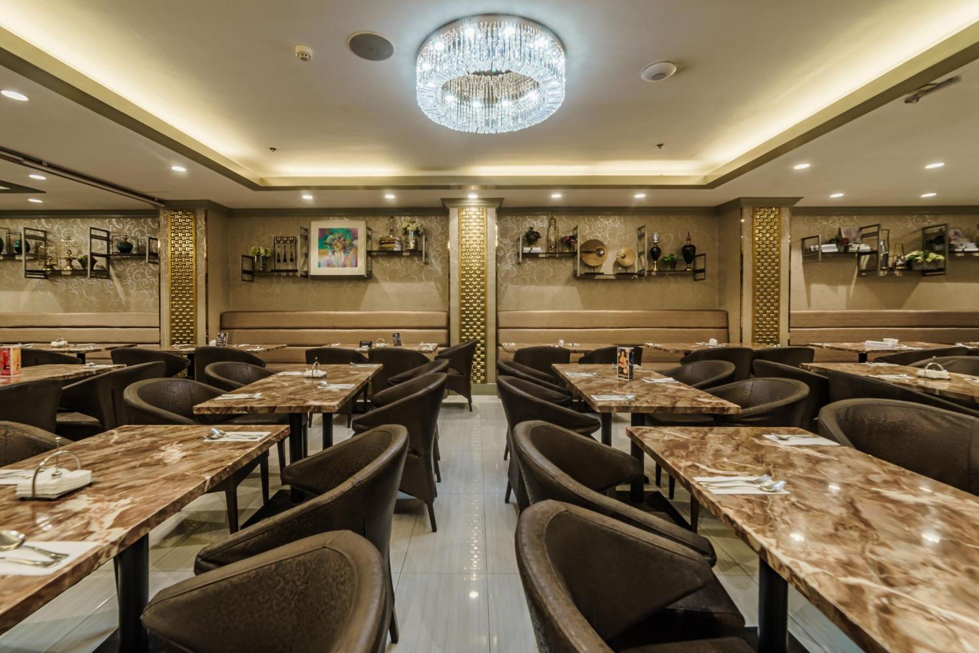 Villa Caceres Hotel Нага Екстер'єр фото